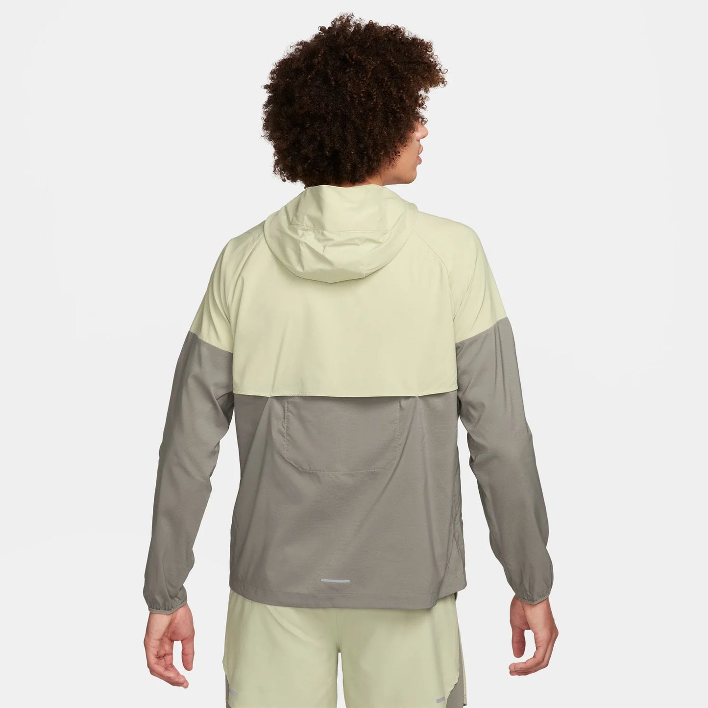 NIKE UV WINDRUNNER - OLIVE