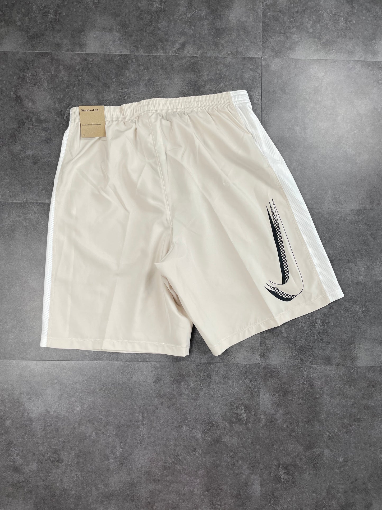 NIKE DRI-FIT PRINT SET - BEIGE/WHITE