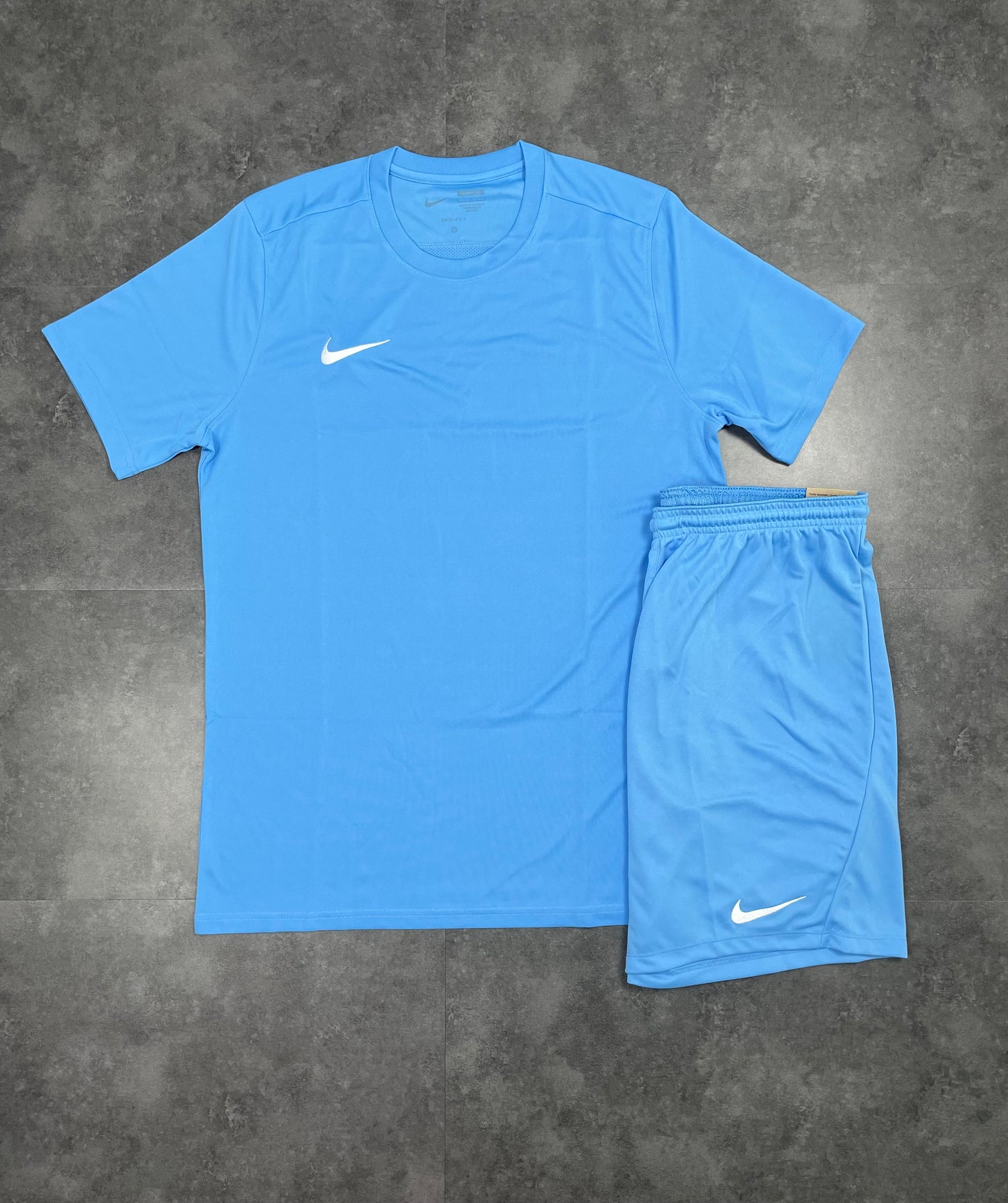 NIKE DRI FIT SET - UNI BLUE