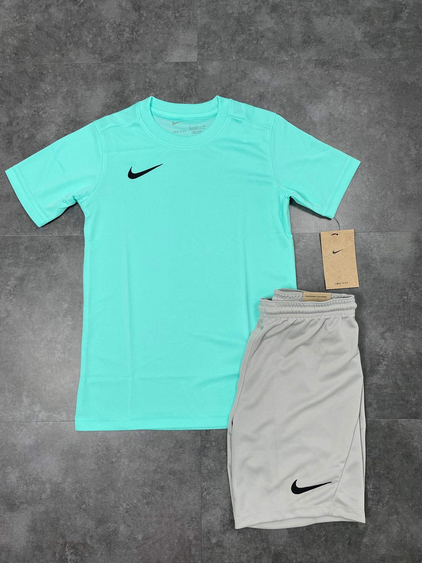 NIKE DRI FIT SET - MINT/GREY