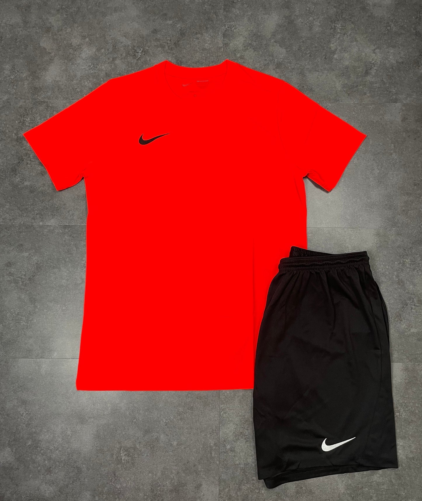 NIKE DRI FIT SET - CRIMSON/BLACK