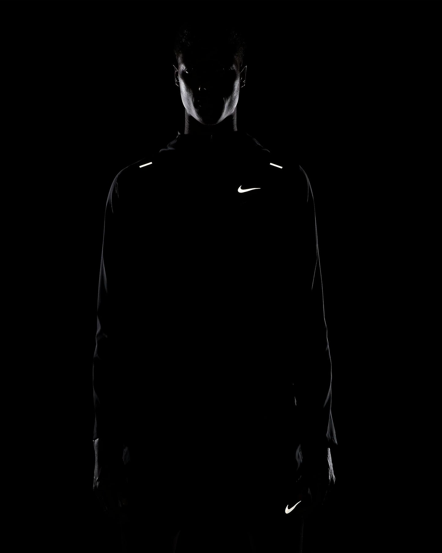 NIKE UV WINDRUNNER - BLACK